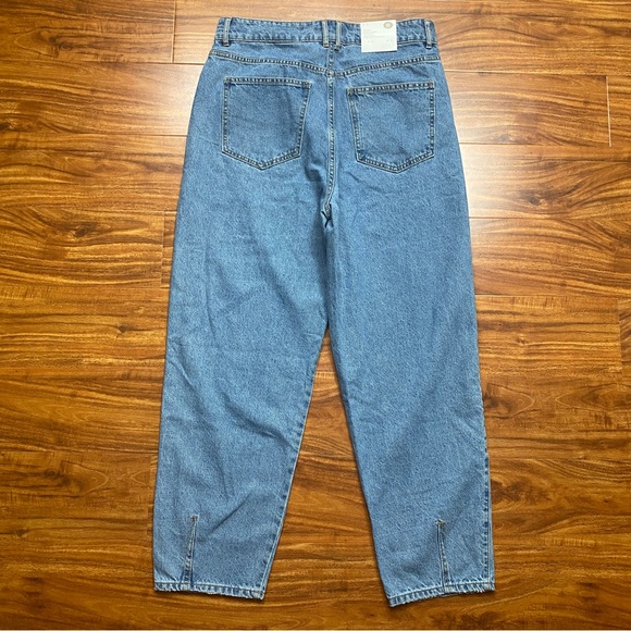 NWT New H&M Light Blue 100% Cotton High Waist Tapered Straight Leg Jeans Size 10 - Picture 3 of 14